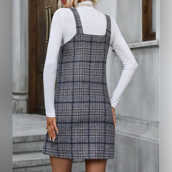 Grey French Plaid Print Overall Dress - Picture 4 of 9